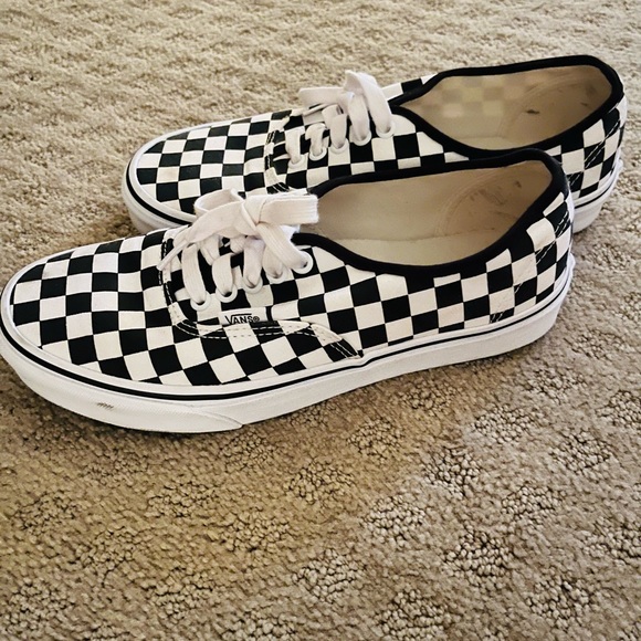 Checkers Vans - Picture 1 of 2